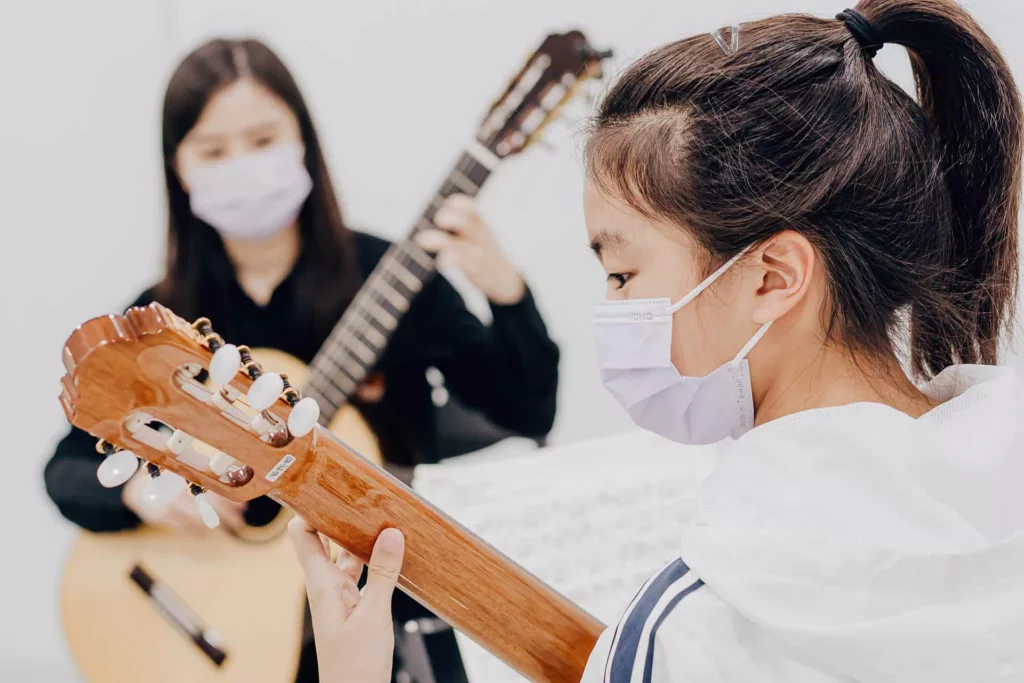 台中兒童課程推薦｜從一把吉他開始，讓孩子自信綻放的音樂旅程